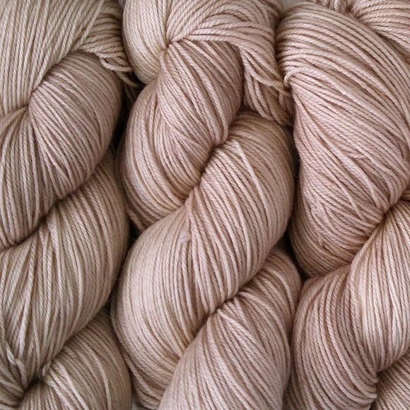 SANDCASTLE (DISCONTINUED) // Hand Dyed Yarn // Tonal Yarn