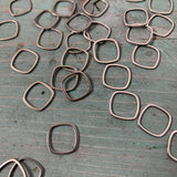 SQUIRCLE STITCH MARKERS (10)