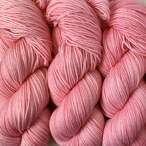 BLOWING BUBBLES (DISCONTINUED) // Hand Dyed Yarn // Tonal Yarn